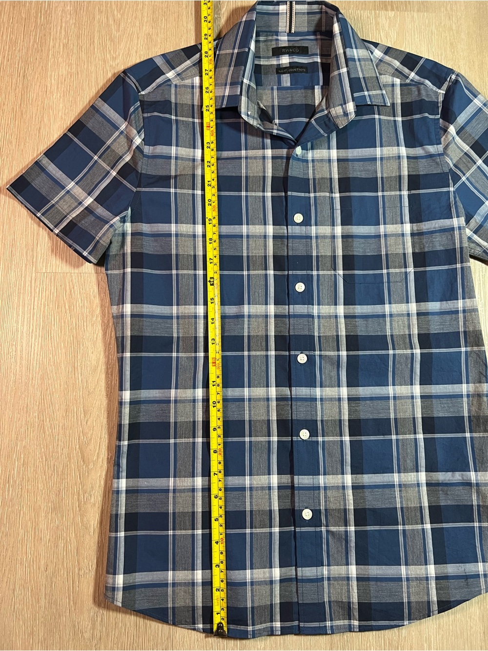RW&CO. Men’s Blue Plaid Short-Sleeve Button-Up Slim Fit Shirt -INK STAIN ON BACK - Picture 5 of 9